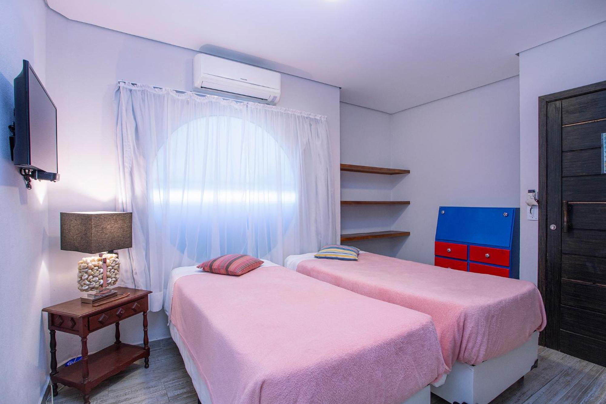 Hotel Vila Kebaya Ilhabela Exteriör bild