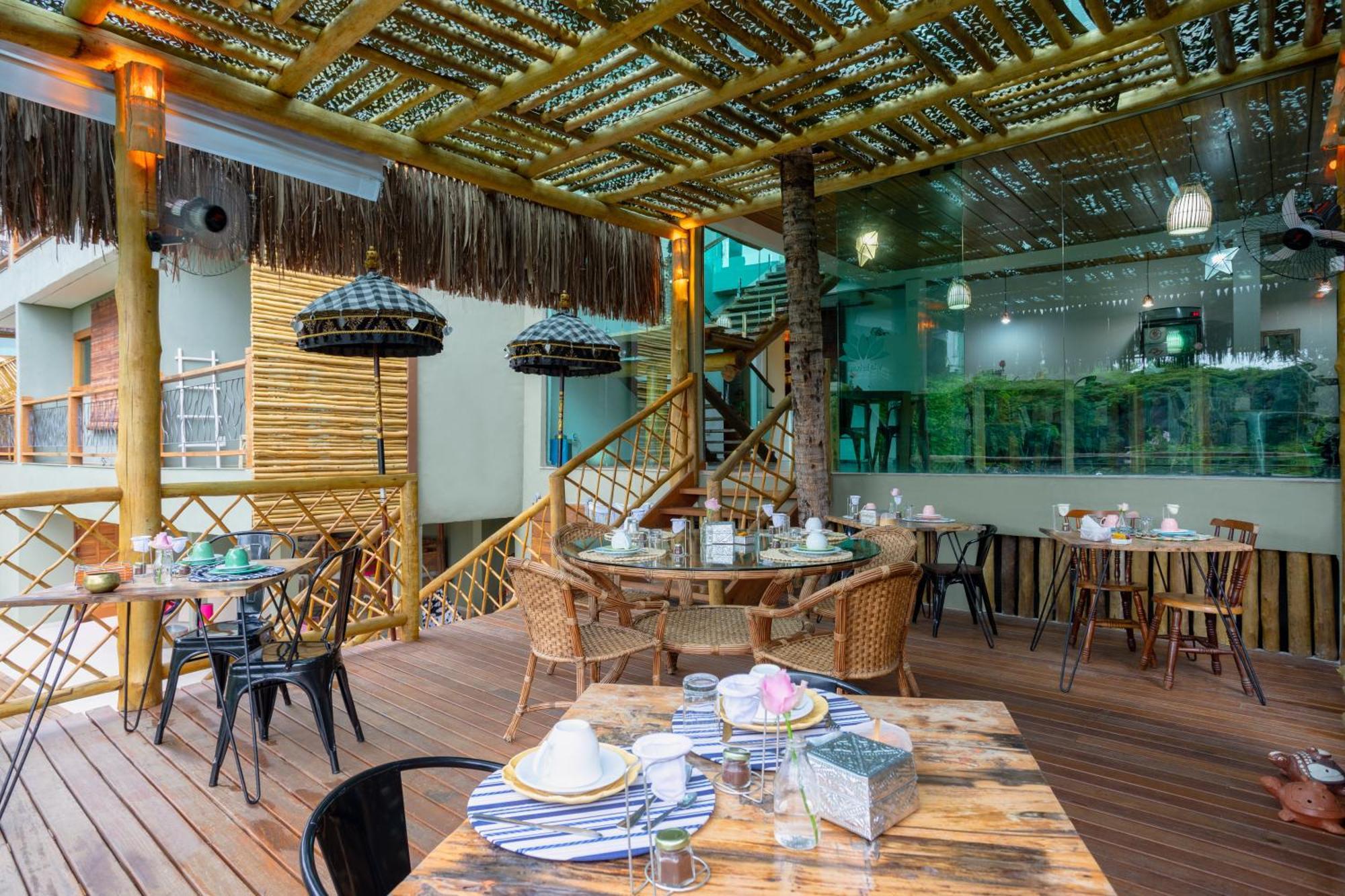 Hotel Vila Kebaya Ilhabela Exteriör bild
