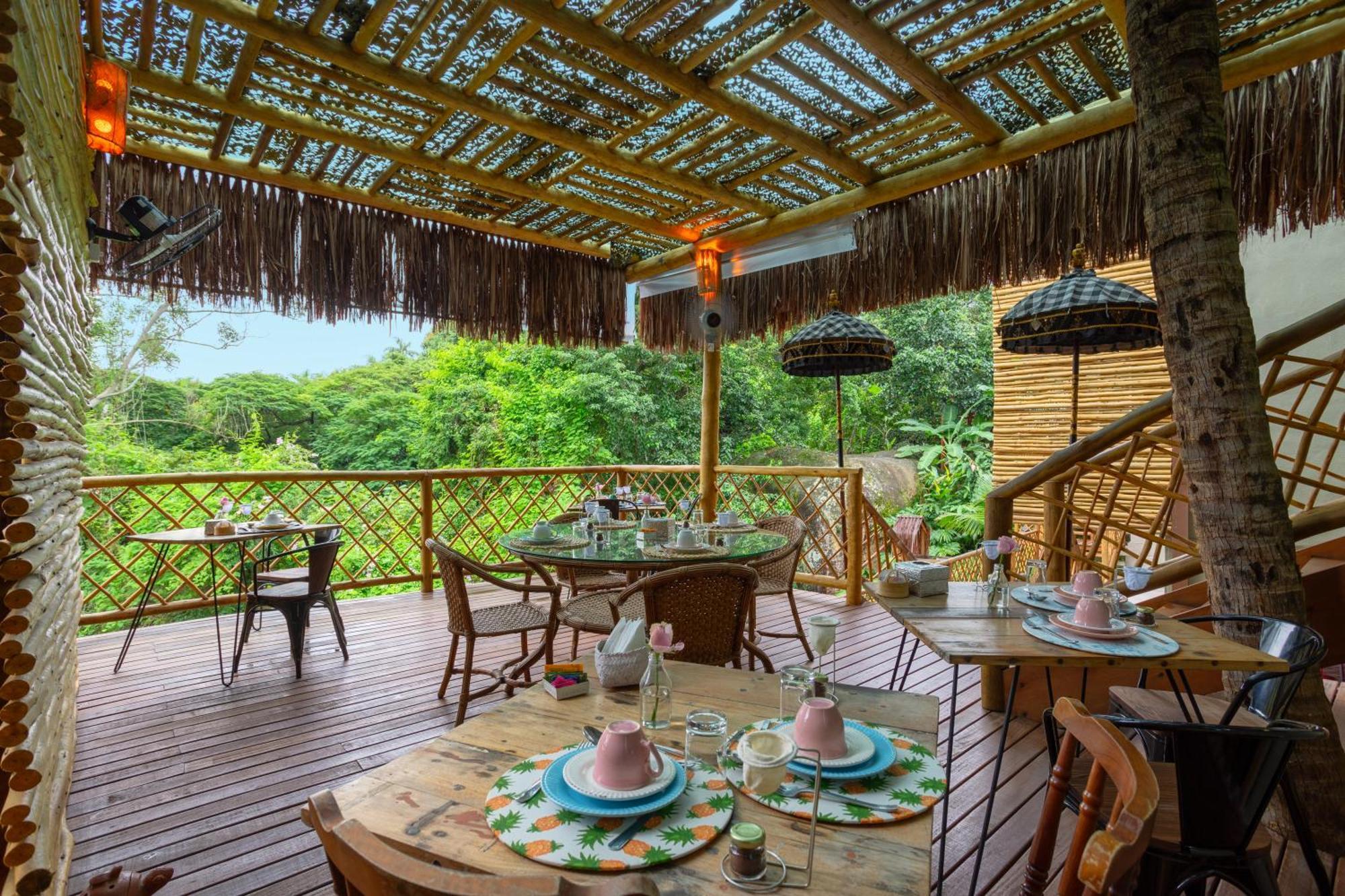 Hotel Vila Kebaya Ilhabela Exteriör bild
