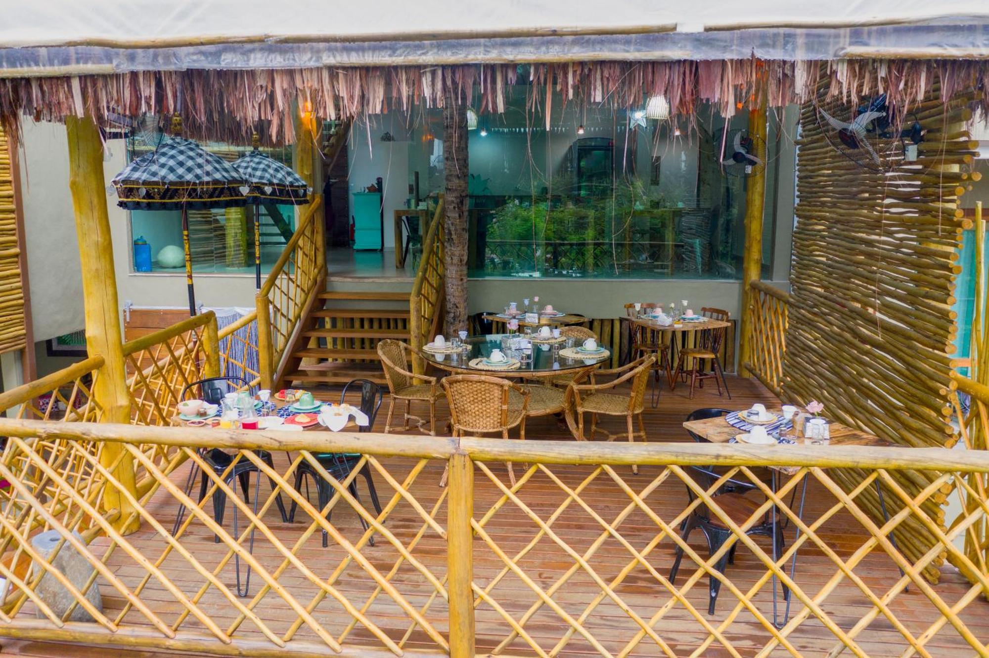 Hotel Vila Kebaya Ilhabela Exteriör bild